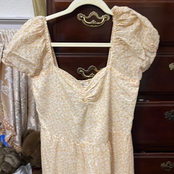 Billabong Dresses Juniors Very Cute Maxi Yellow Dress From Von Maur